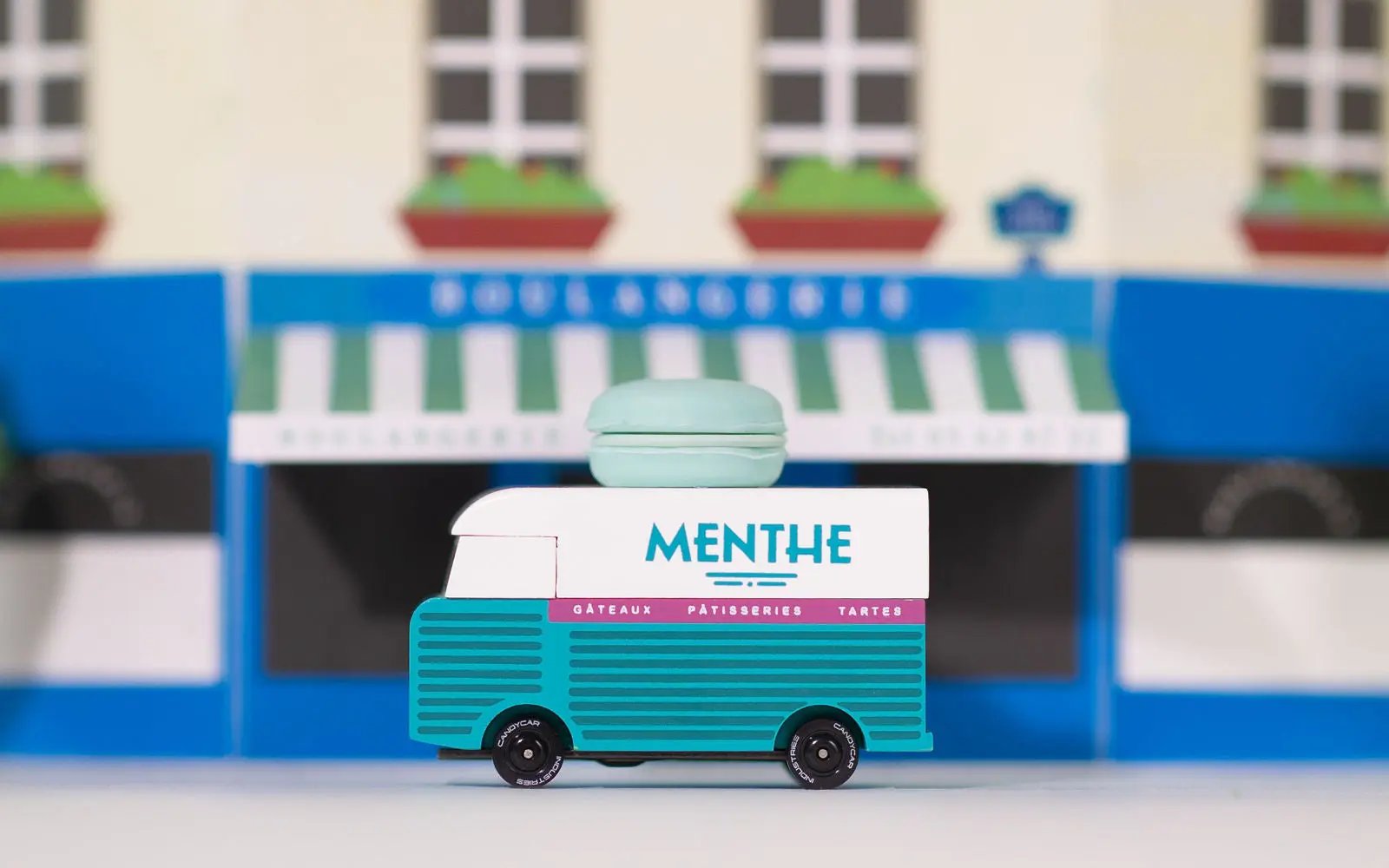 Menthe Macaron Van - Wooden Car - sigikid