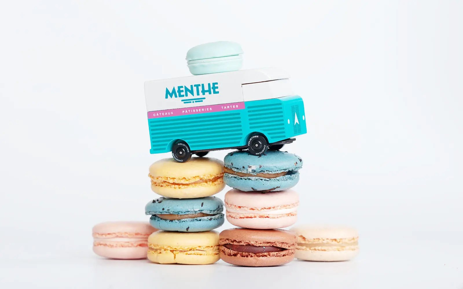 Menthe Macaron Van - Wooden Car - sigikid