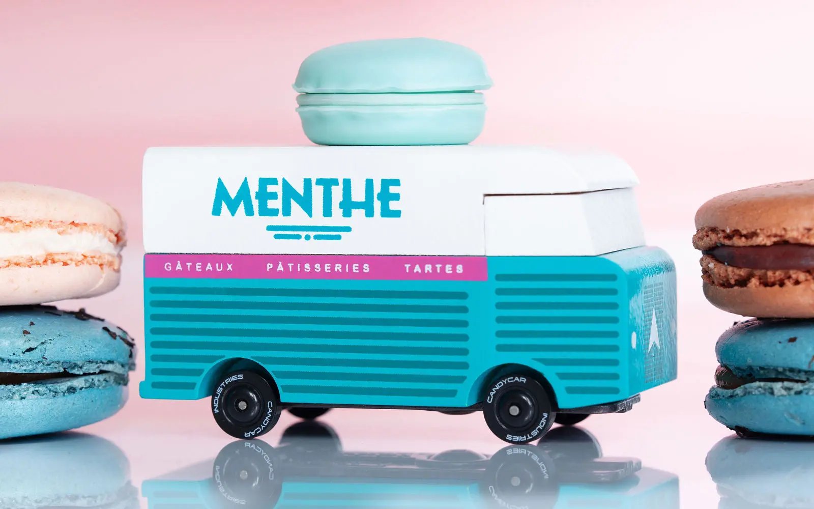 Menthe Macaron Van - Wooden Car - sigikid
