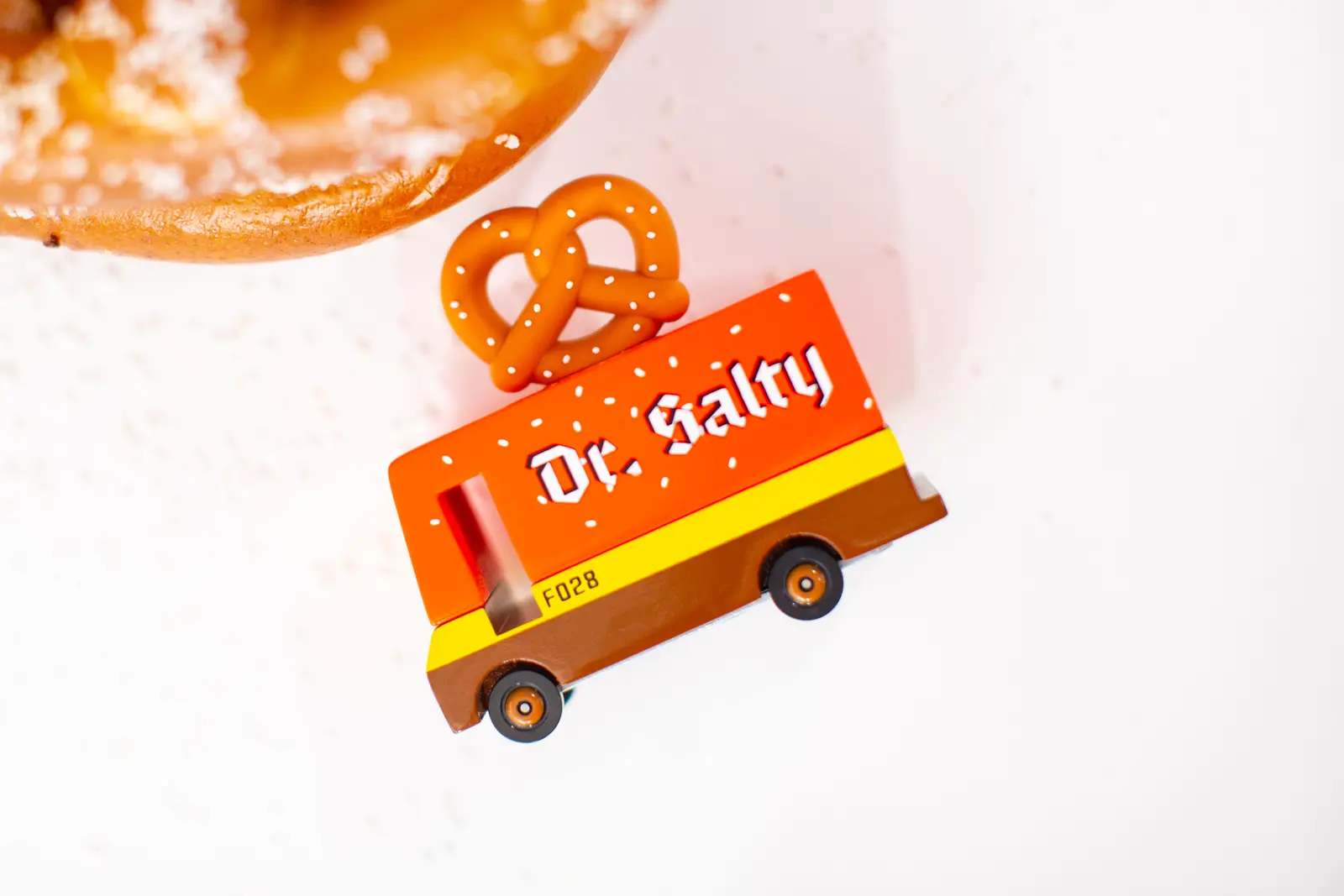 Pretzel Van - Wooden Car - sigikid